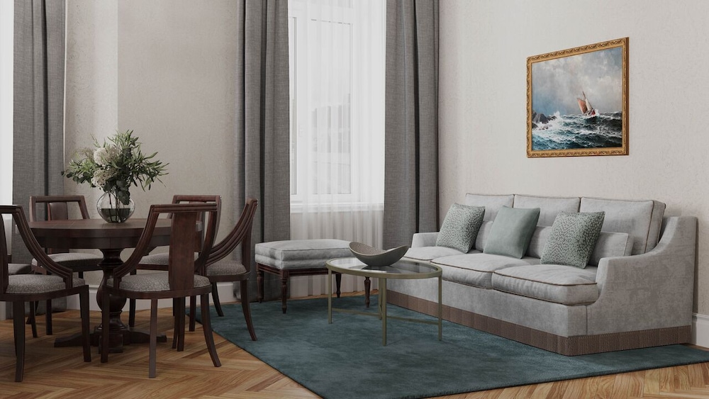 Suite, 1 Queen Bed
