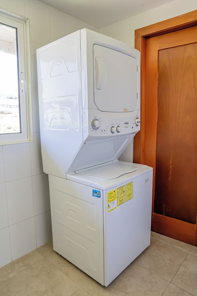 Exclusive Apartment, 3 Bedrooms, Terrace - Photo 2