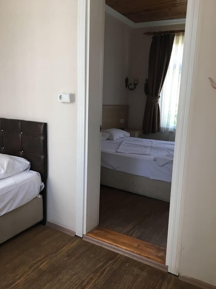 Triple Room, 2 Bedrooms photo 1
