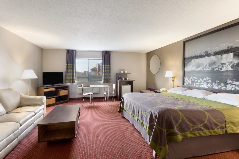 Studio Suite, 1 King Bed, Non Smoking photo 2