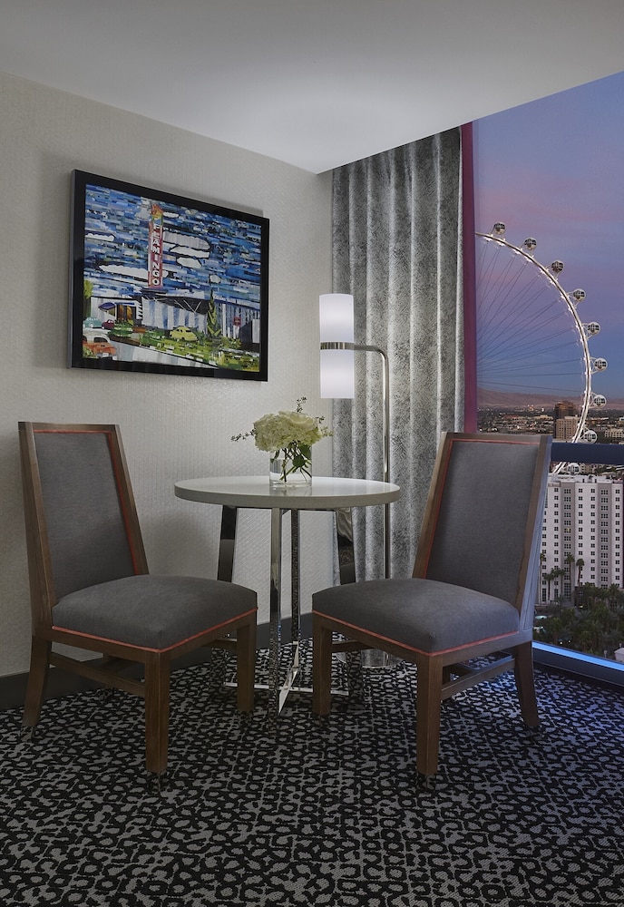 Flamingo Executive Room, 1 King Bed, Non Smoking