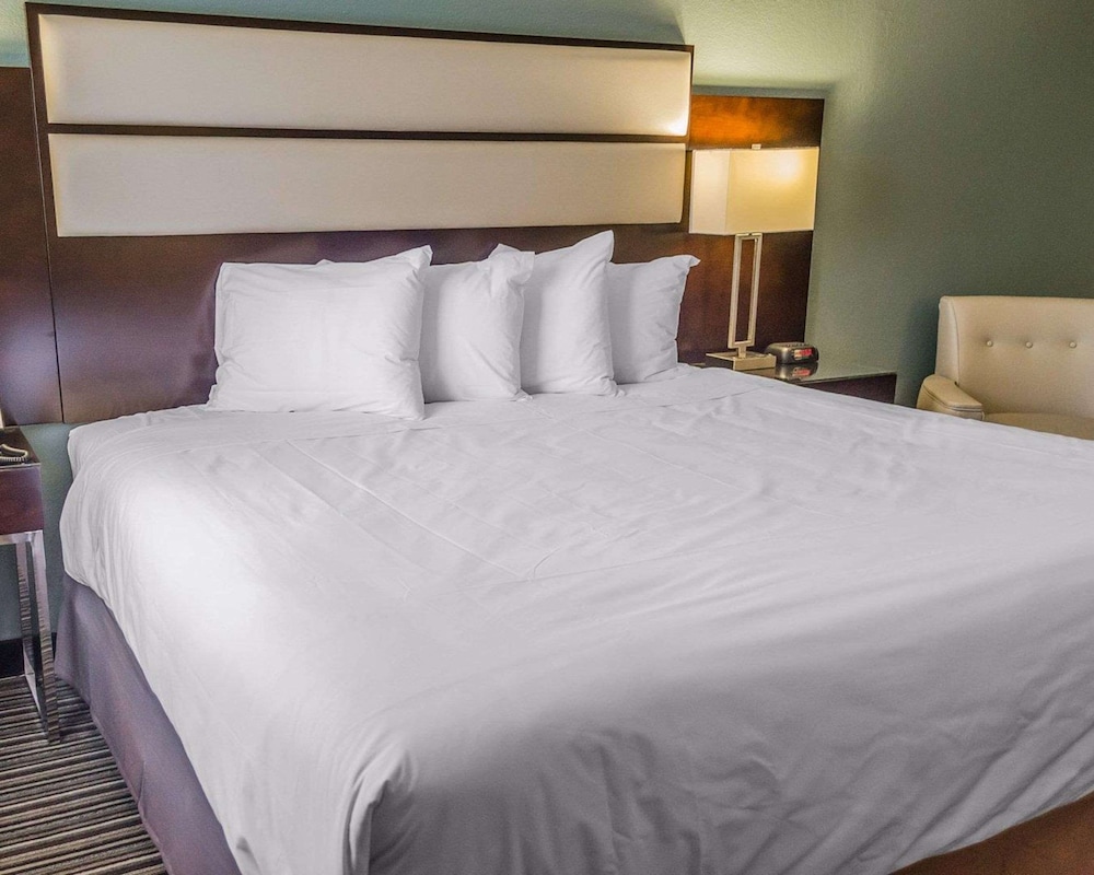 Room, Multiple Beds, Non Smoking - Photo 3