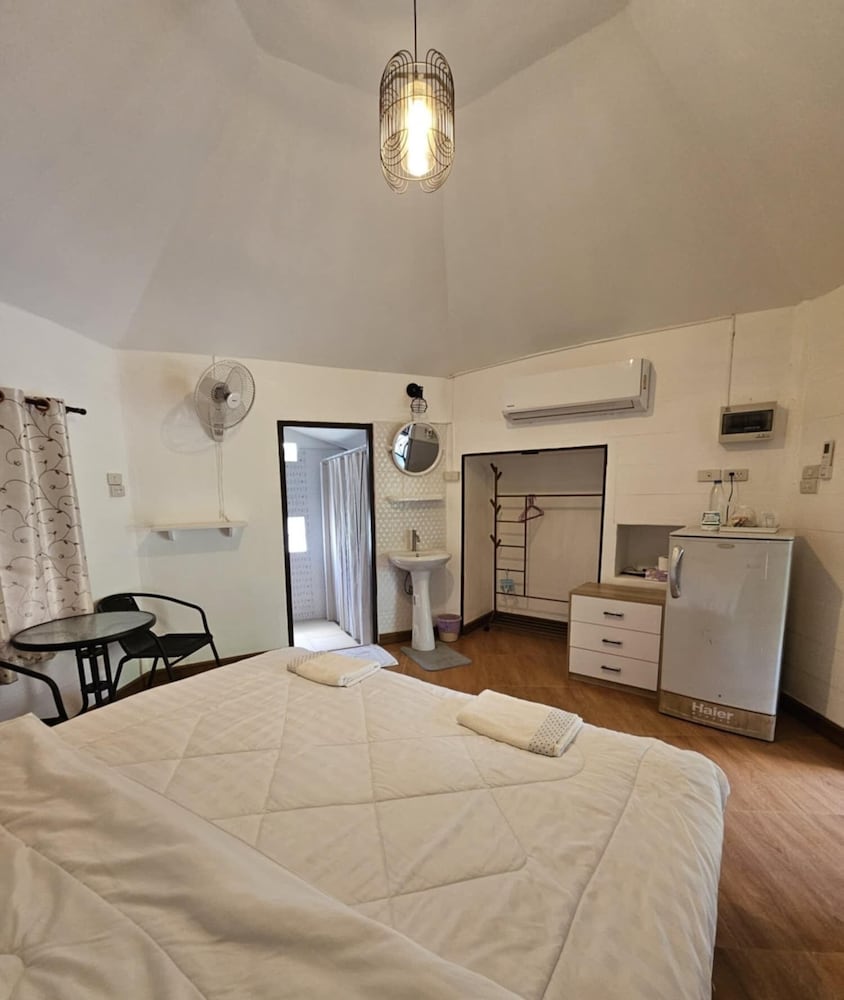 Standard Room, River View - Photo 1