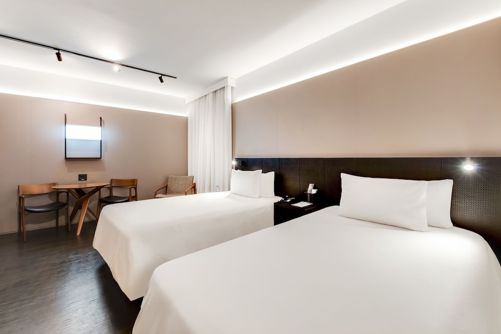 Available room