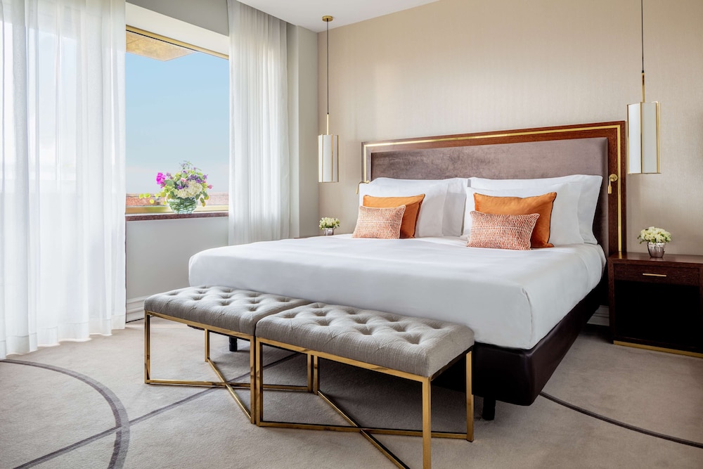 Executive Suite with 3 Adults Occupancy and Extra Bed (Non Smoking)