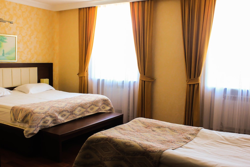 Standard Triple Room photo 2