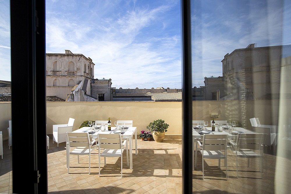 Panoramic Suite, Terrace, City View