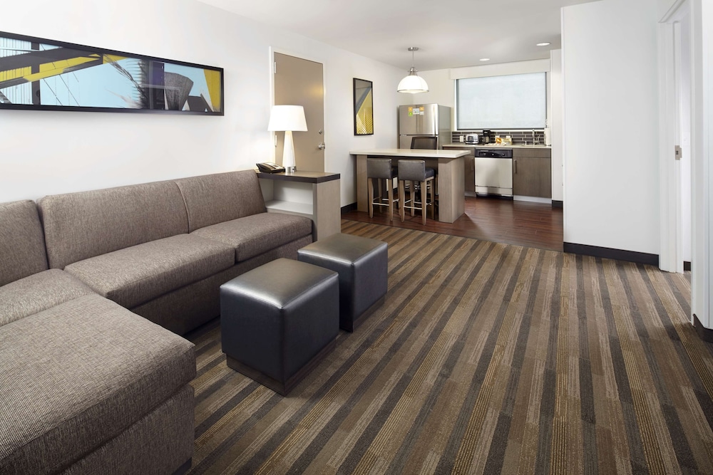 Suite, Multiple Beds photo 3