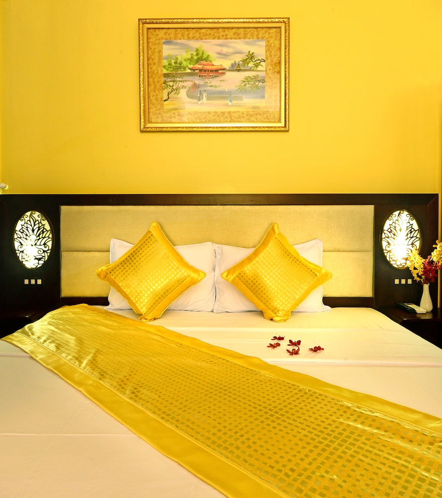 Deluxe Room, Balcony, City View photo 2
