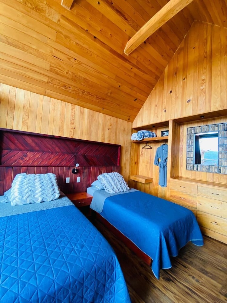Standard Single Room, Balcony, Mountain View