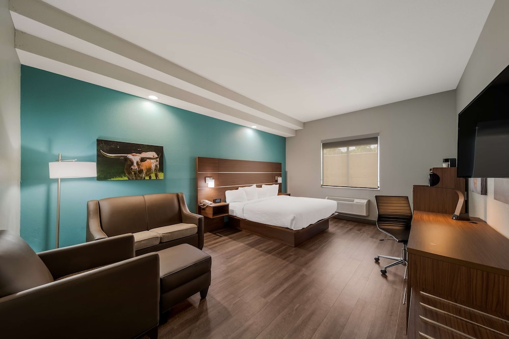 Suite, 1 King Bed, Accessible, Non Smoking (Kitchen)