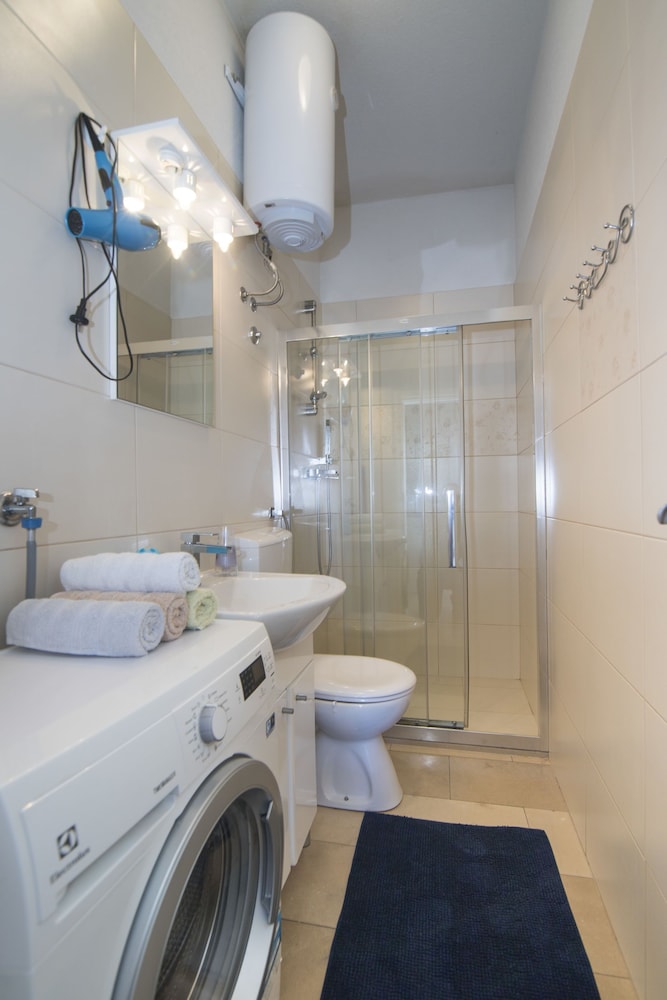 Apartment (A1)