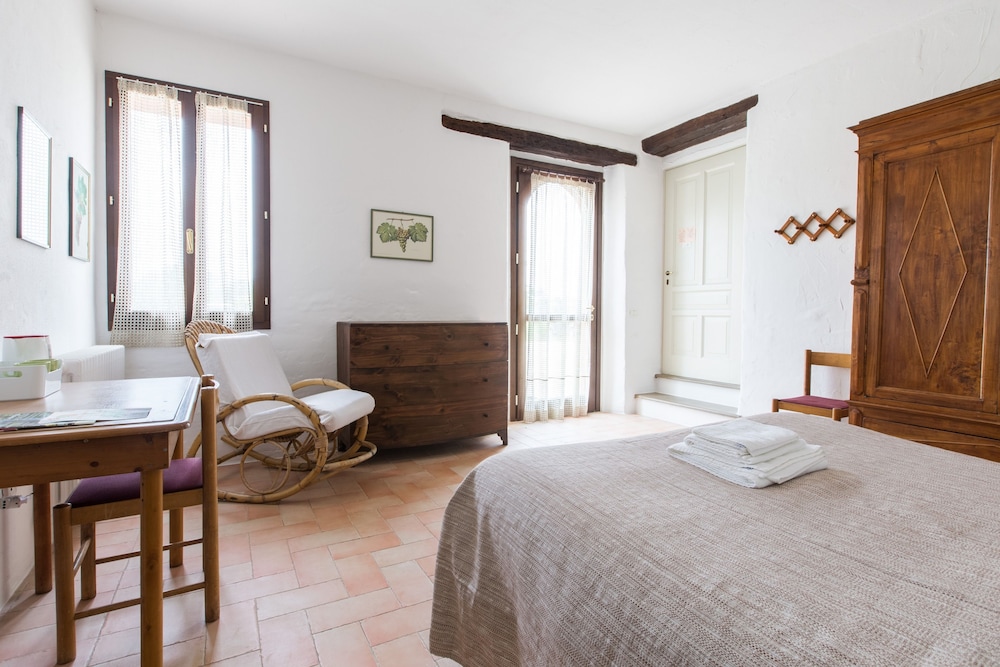 Double Or Twin Room photo 3