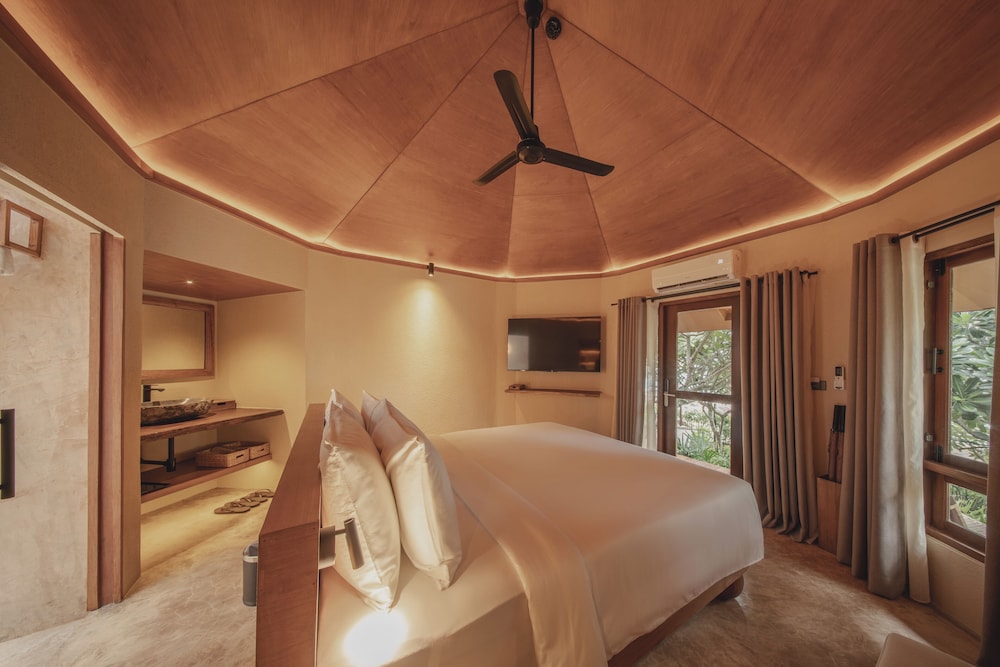 Deluxe Villa, 1 Double Bed, Beach View