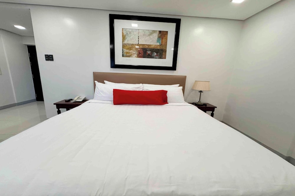 Executive Suite - Photo 5