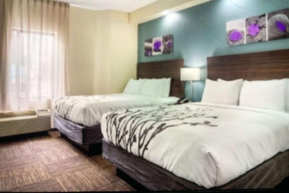 Room, 2 Double Beds, Non Smoking - Photo 9
