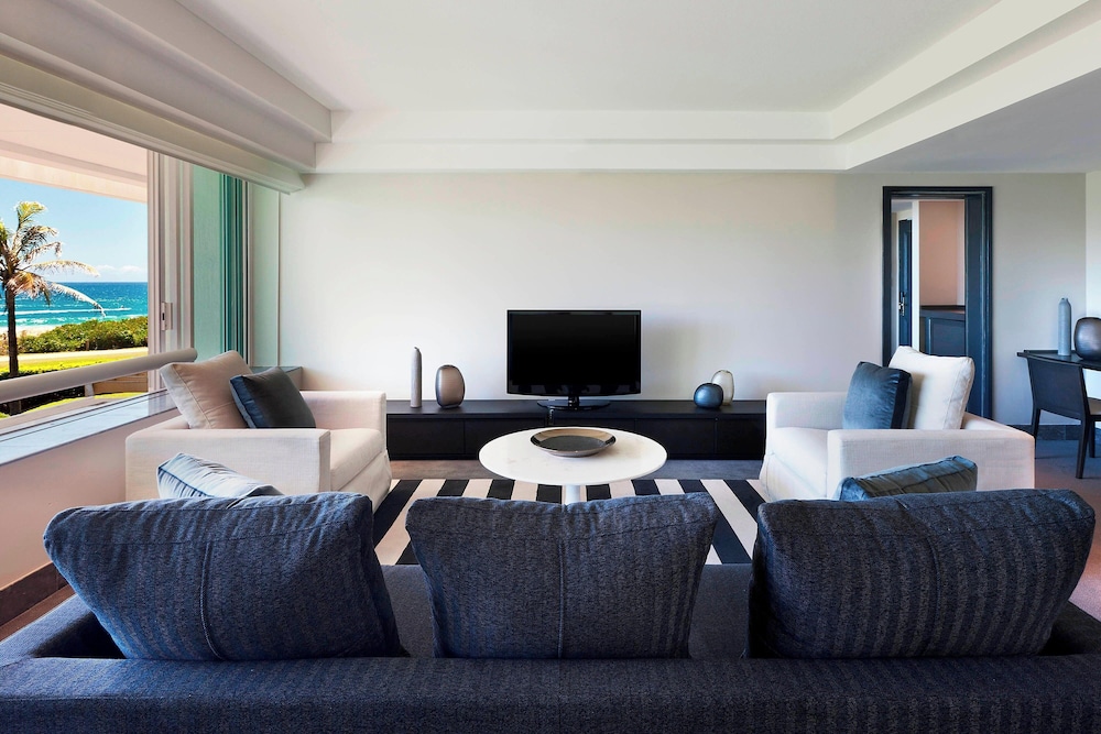 Suite, 1 Bedroom, Partial Ocean View - Photo 4