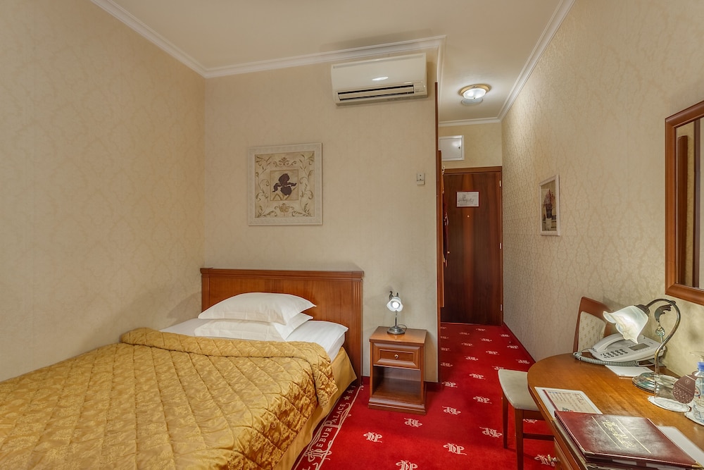 Basic Single Room