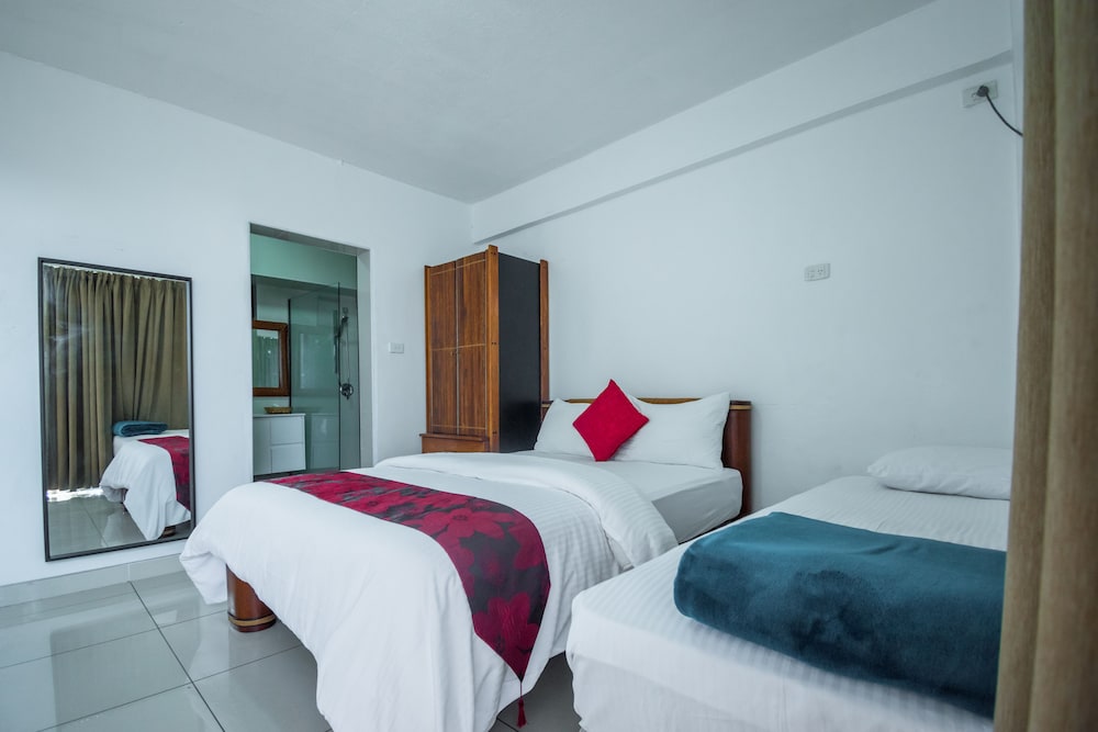 Deluxe Twin Room (Pool View) photo 1