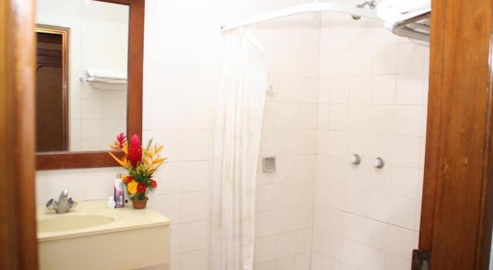 Hot Spring Bungalow photo 2