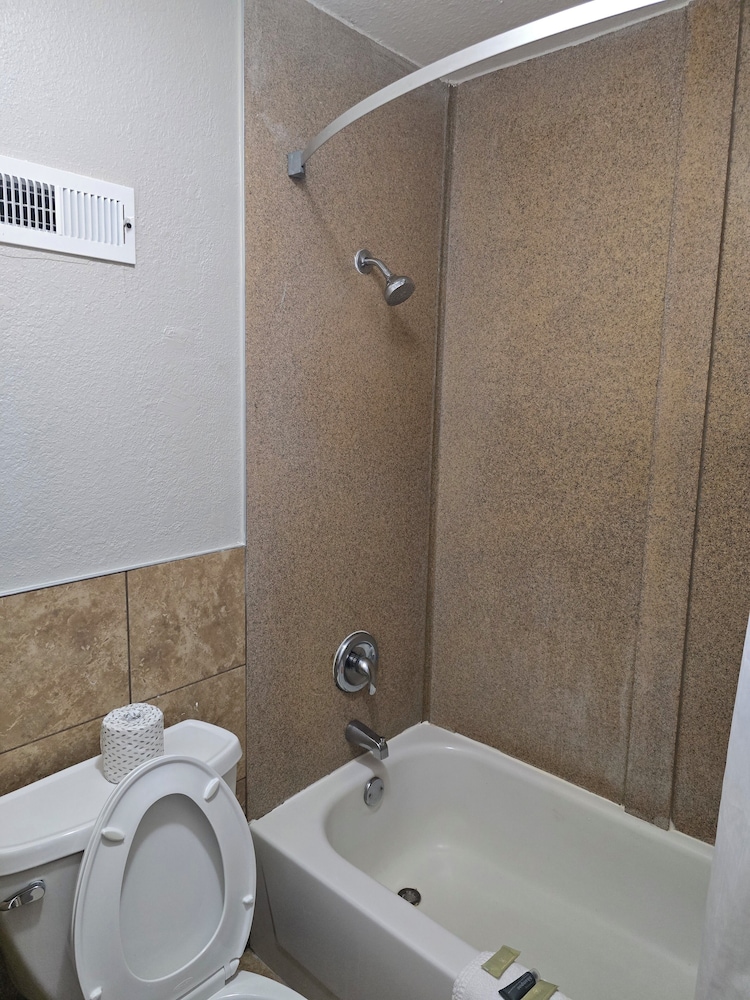 Standard Double Room - Photo 6