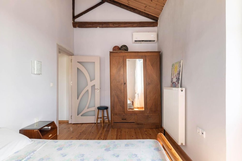 Villa photo 1