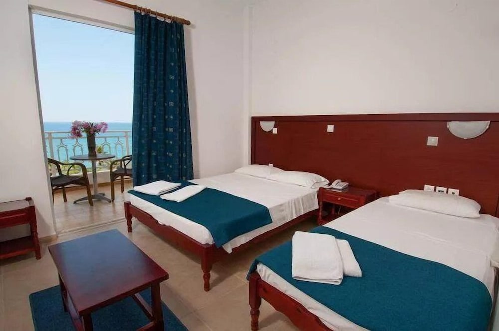 Family Room, Sea View