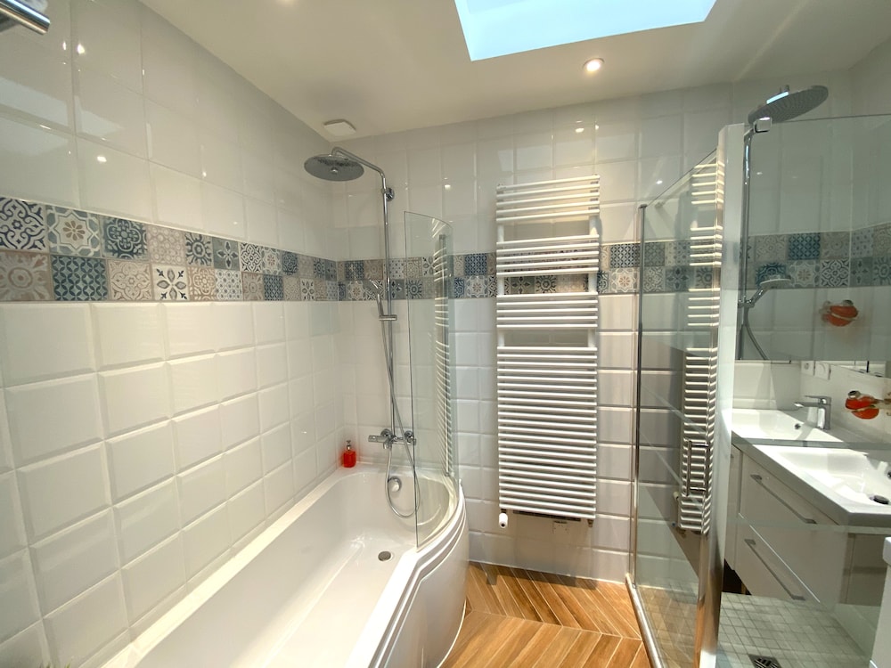 Deluxe Suite, 2 Bedrooms photo 2