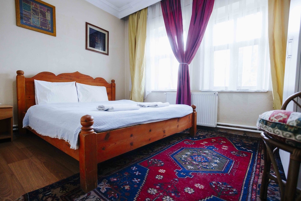 Standard Double Room photo 3