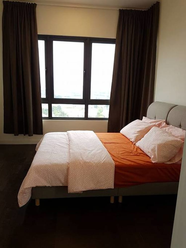 2 Bedrooms Comfort Suites A1809 photo 1