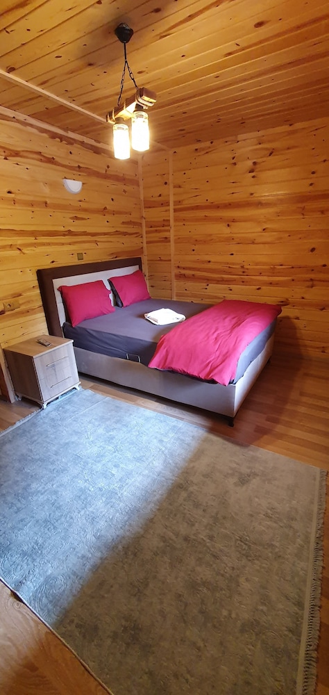 Deluxe Suite photo 1