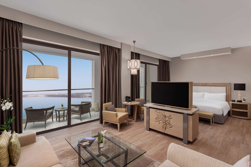 Junior Suite, 1 King Bed, Non Smoking, Sea View