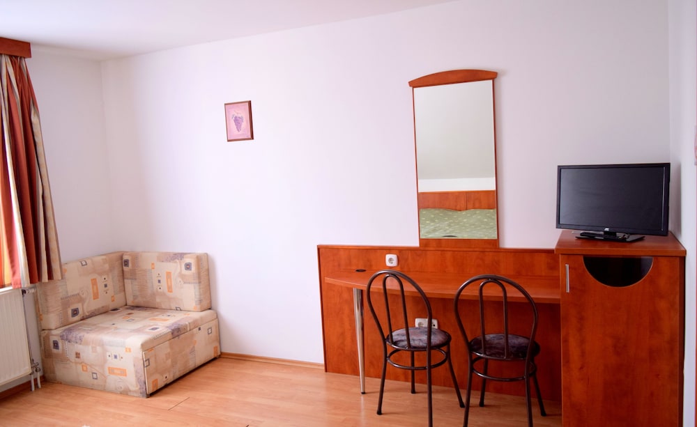Standard Room photo 3