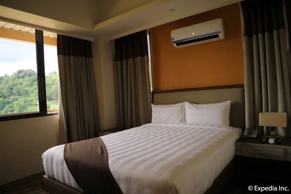 Superior Double Bed with Mountain View photo 3