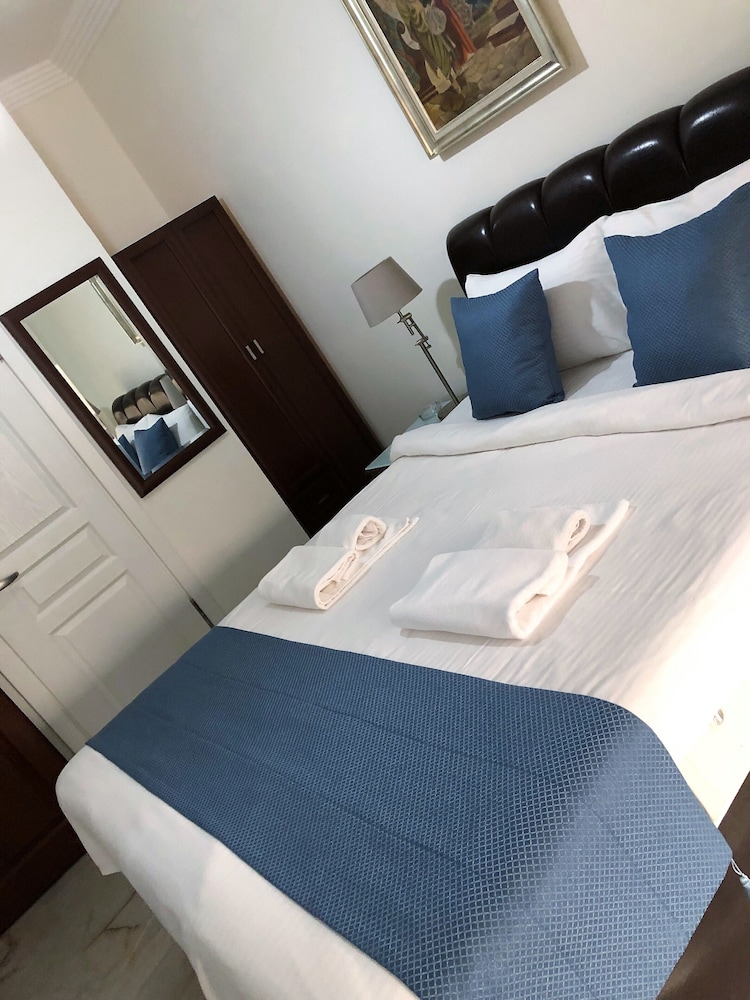 Comfort Room photo 2