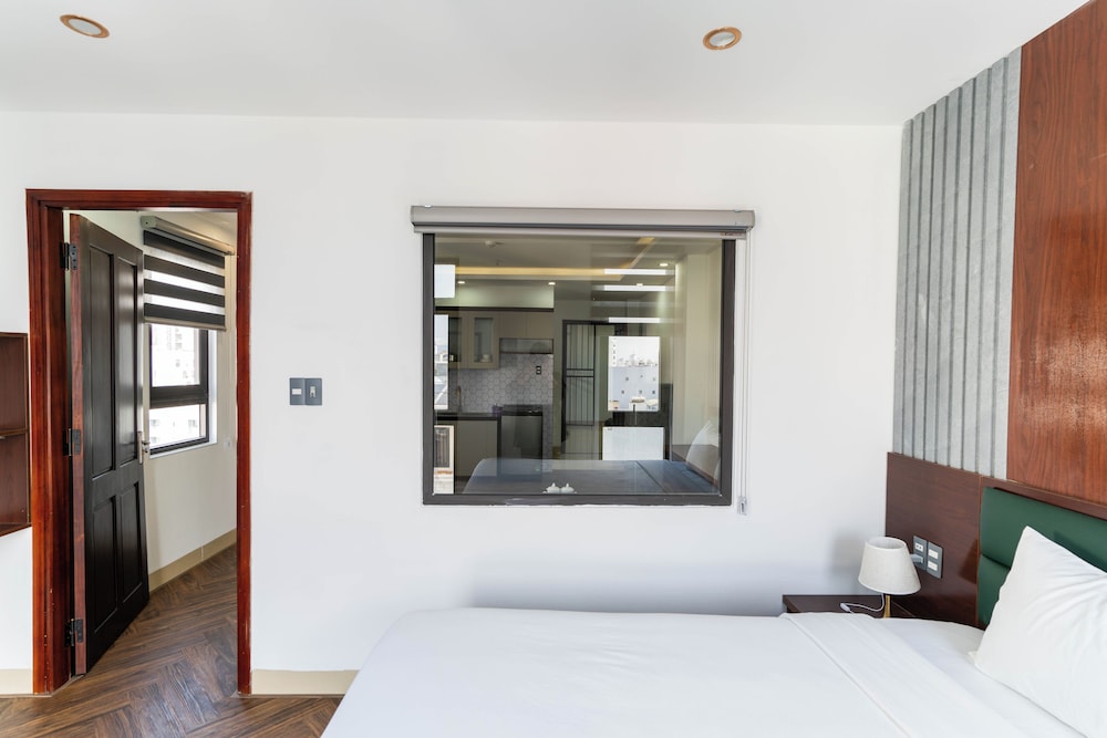 Panoramic Apartment, City View
