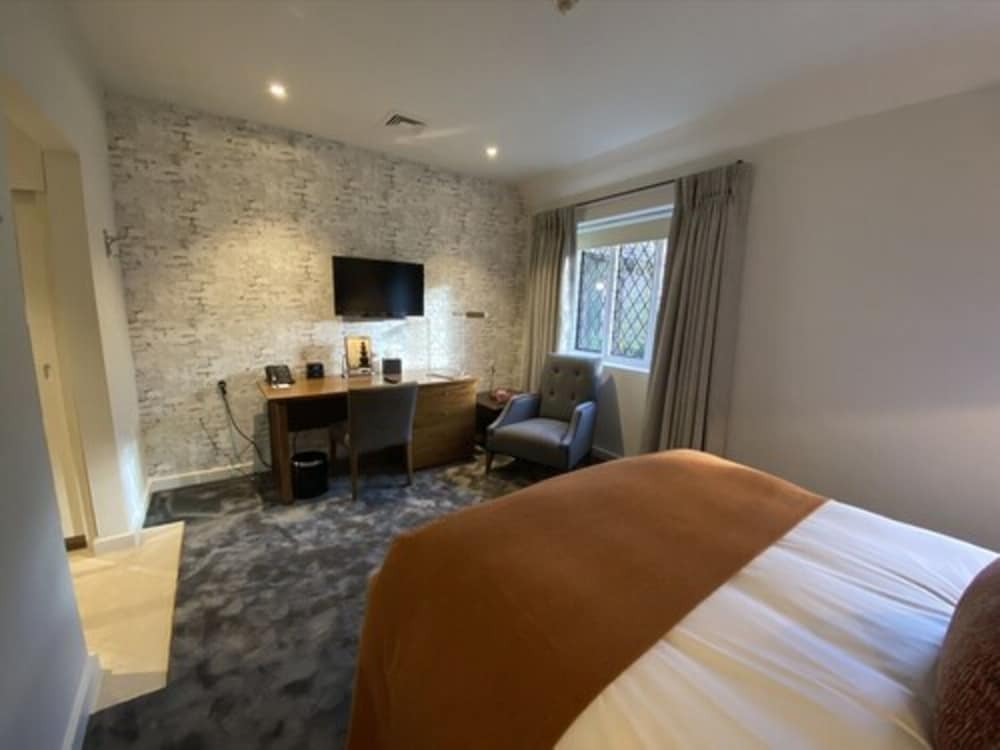 Comfy King Room - Photo 5