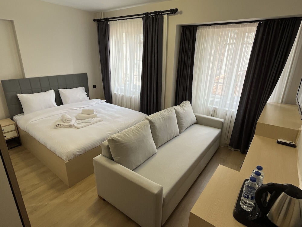 Standard Room - Photo 16