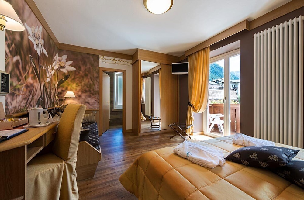 Junior Double Room (New)
