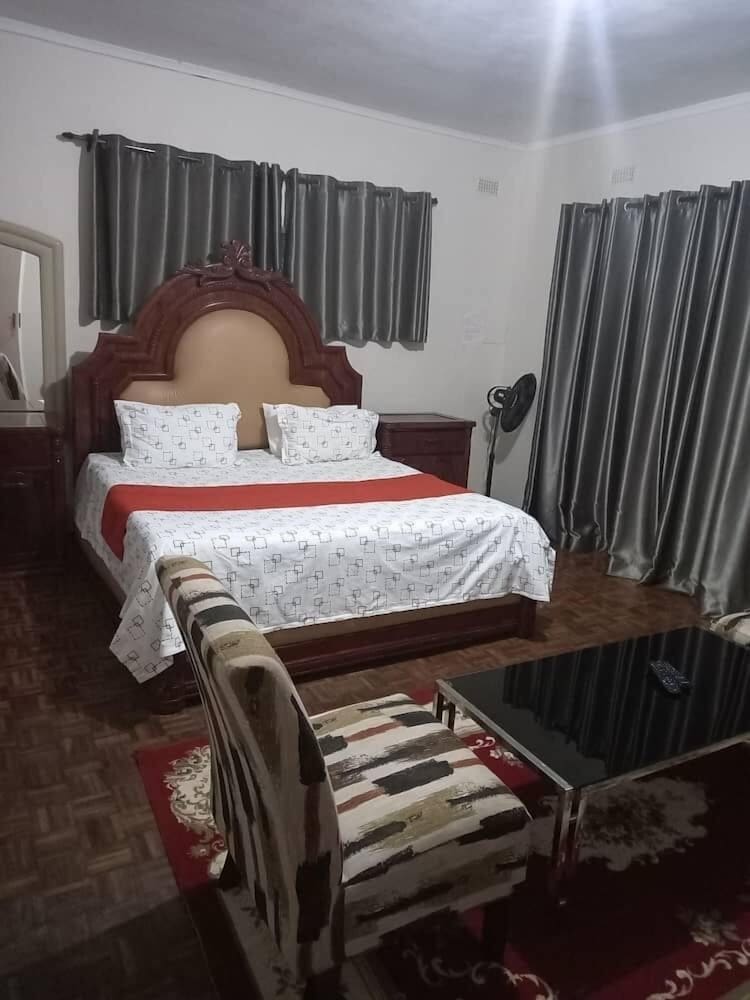Executive Room photo 2