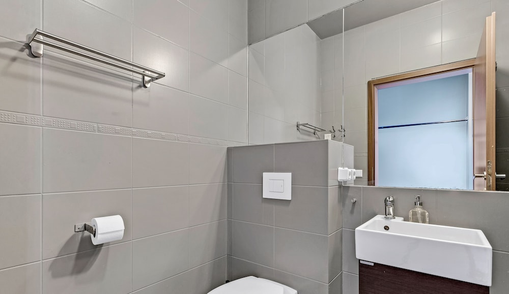 Studio, Multiple Beds - Three Adults - Photo 9
