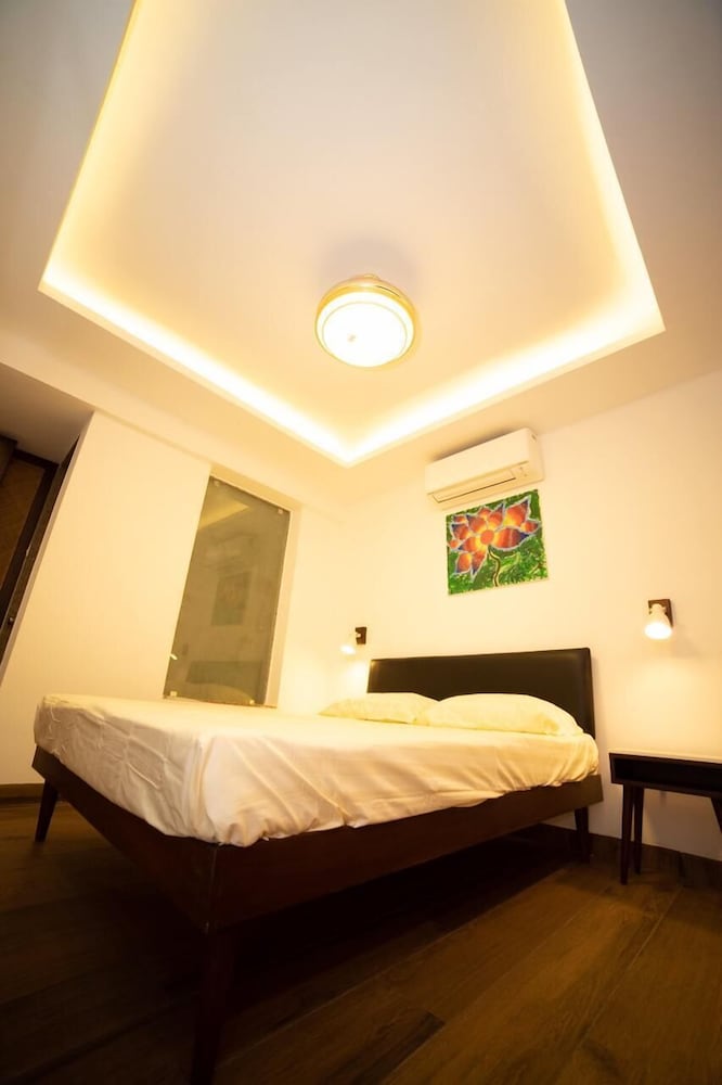 Deluxe Double or Twin Room - Photo 11