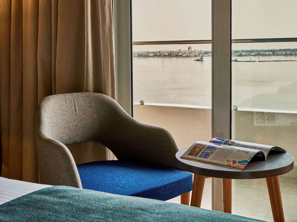 Privilege, Room, 2 Twin Beds, Balcony, Lake View - Photo 7