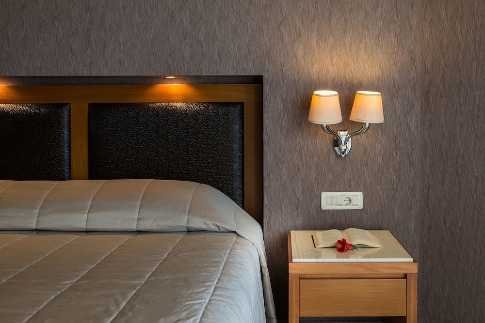 Inland View Room - Photo 8