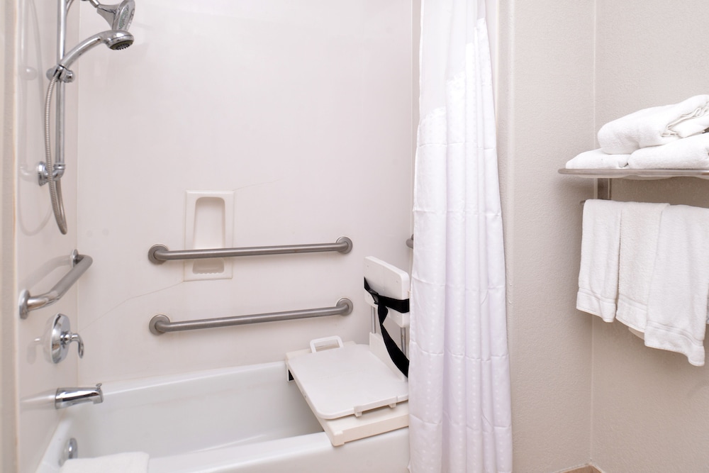 Suite, Multiple Beds - Photo 5