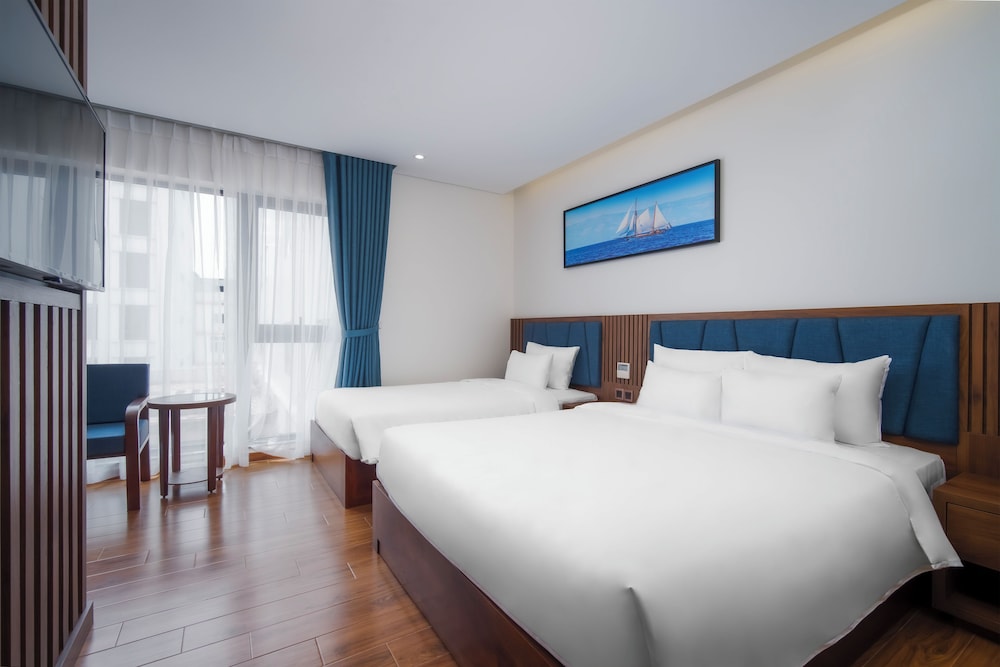 Connecting Room for 7 People - 2 Rooms Provided photo 3