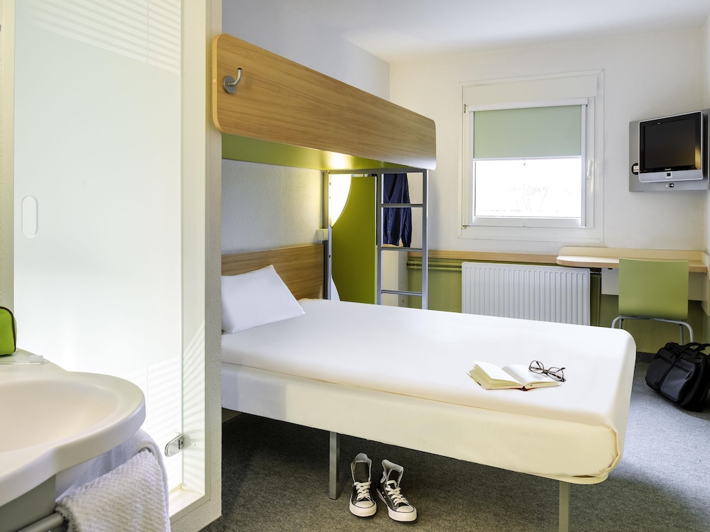 Triple Room, Multiple Beds photo 1