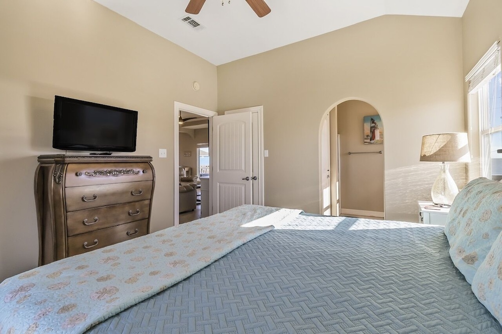 House, 3 Bedrooms photo 3