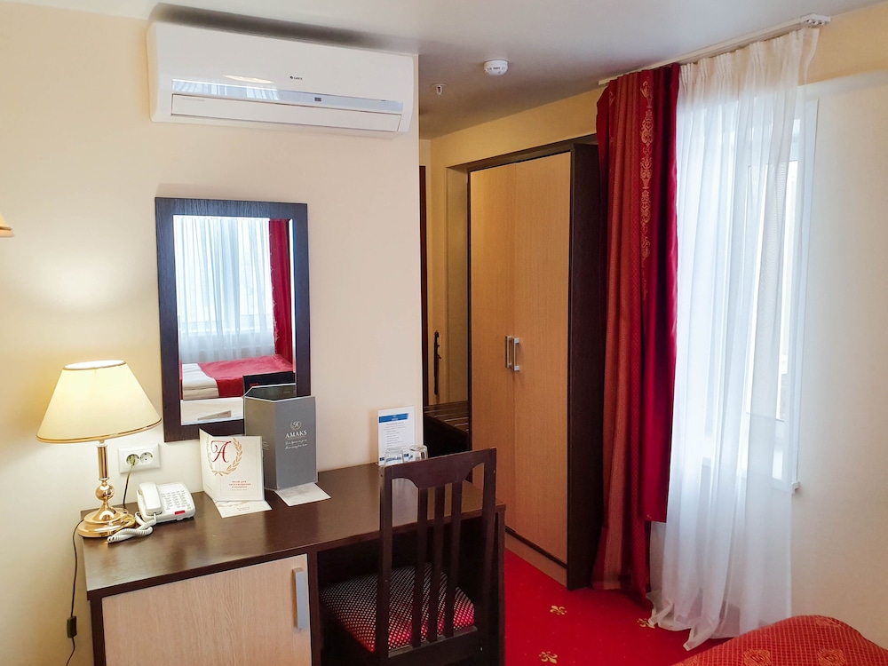Business Twin Room photo 2