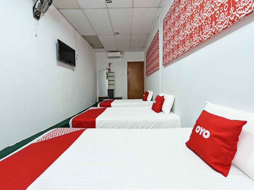 Deluxe Triple Room photo 3